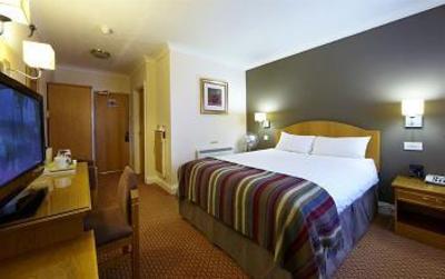 фото отеля DeVere Village Hotel & Leisure Club Wirral