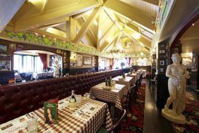 фото отеля DeVere Village Hotel & Leisure Club Wirral