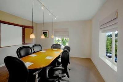 фото отеля Four Points by Sheraton Durham at Southpoint