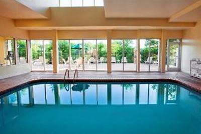 фото отеля Four Points by Sheraton Durham at Southpoint