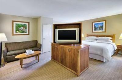 фото отеля Four Points by Sheraton Durham at Southpoint