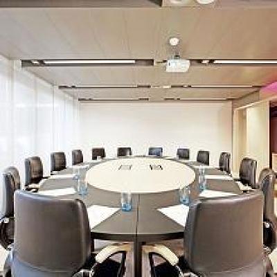 фото отеля Moevenpick Hotel Zurich-Regensdorf
