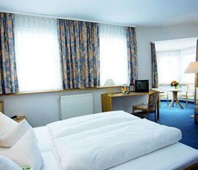 фото отеля Hotel und Gaestehaus Kreuz