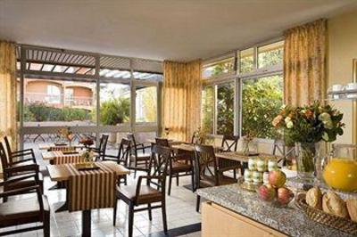 фото отеля Citadines Apart'hotel Aix Jas de Bouffan