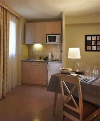 фото отеля Citadines Apart'hotel Aix Jas de Bouffan