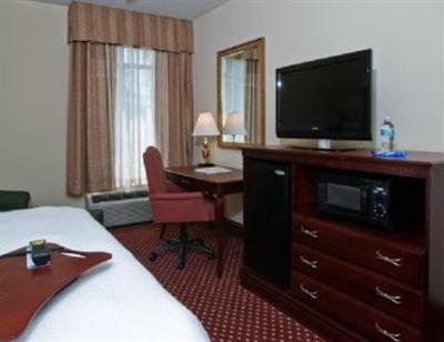 фото отеля Hampton Inn Savannah Port Wentworth
