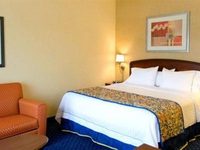 Courtyard by Marriott Chicago St. Charles