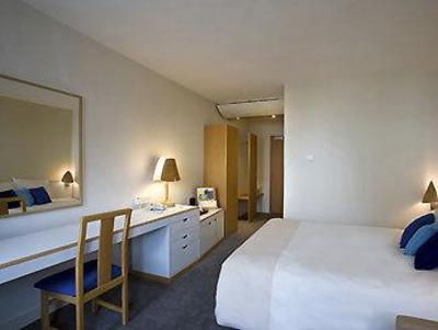 фото отеля Novotel Stevenage