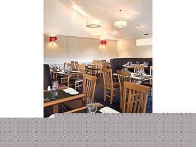 фото отеля Novotel Stevenage