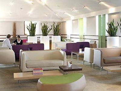 фото отеля Novotel Stevenage