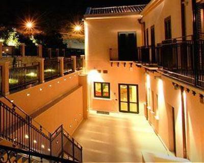 фото отеля Cerri Hotel