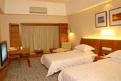 фото отеля South China Harbour Hotel