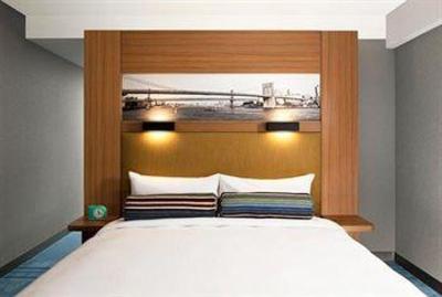 фото отеля aloft New York Brooklyn