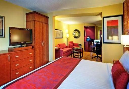 фото отеля Courtyard by Marriott Johnson City