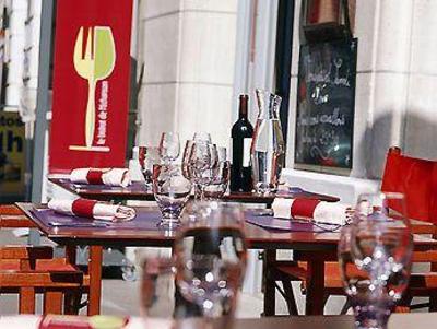 фото отеля Grand Hotel Mercure Nantes Central