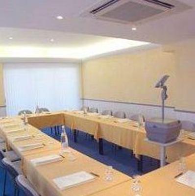 фото отеля Hotel Continental Saint-Raphael