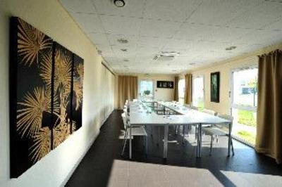 фото отеля Hotel Aulizen Saint-Herblain