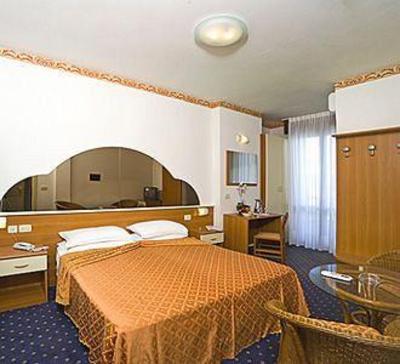фото отеля Hotel Montecarlo Bibione