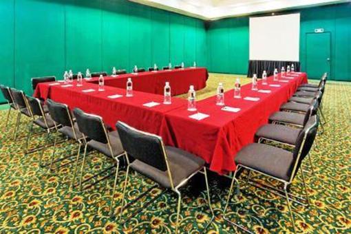 фото отеля Holiday Inn Tlalnepantla