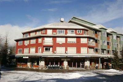 фото отеля Whistler Town Plaza Suites