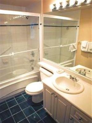 фото отеля Whistler Town Plaza Suites