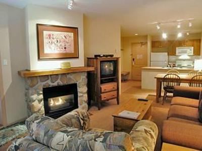 фото отеля Whistler Town Plaza Suites