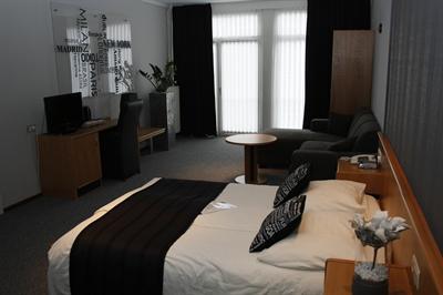 фото отеля Hotel Restaurant Royal Sas van Gent