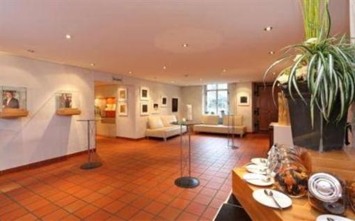 фото отеля Schloss Hunigen Swiss Quality Parkhotel Konolfingen