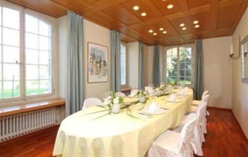 фото отеля Schloss Hunigen Swiss Quality Parkhotel Konolfingen