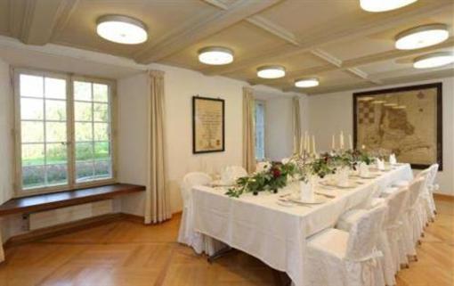 фото отеля Schloss Hunigen Swiss Quality Parkhotel Konolfingen