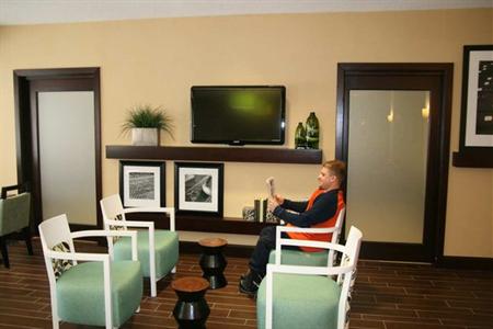 фото отеля Hampton Inn East Lansing