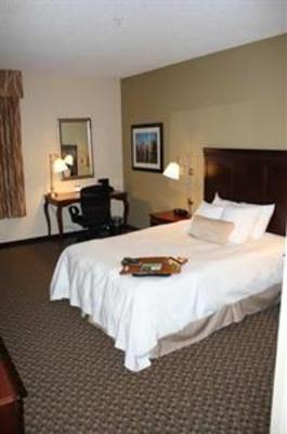 фото отеля Hampton Inn East Lansing