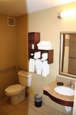фото отеля Hampton Inn East Lansing