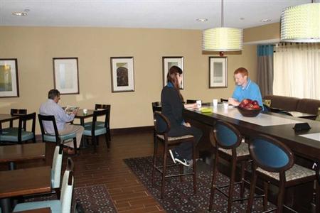 фото отеля Hampton Inn East Lansing