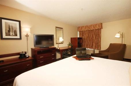 фото отеля Hampton Inn East Lansing