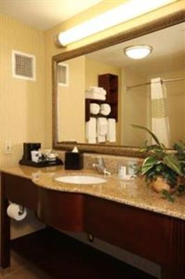 фото отеля Hampton Inn East Lansing