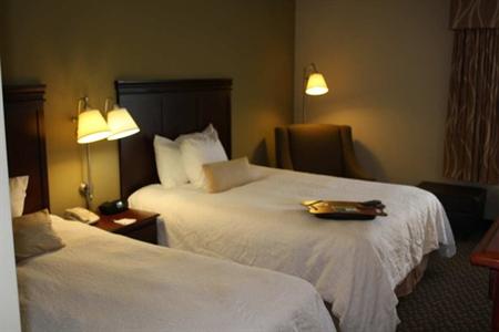 фото отеля Hampton Inn East Lansing