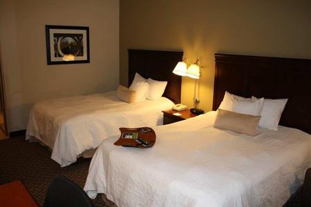 фото отеля Hampton Inn East Lansing