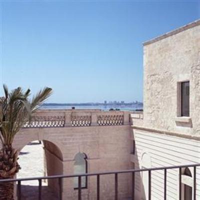 фото отеля Relais Histo San Pietro sul Mar Piccolo Hotel Taranto