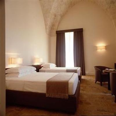 фото отеля Relais Histo San Pietro sul Mar Piccolo Hotel Taranto