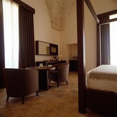 фото отеля Relais Histo San Pietro sul Mar Piccolo Hotel Taranto