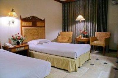 фото отеля Kusuma Sahid Prince Hotel