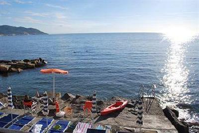 фото отеля Arc En Ciel Hotel Diano Marina