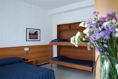 фото отеля Arc En Ciel Hotel Diano Marina