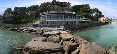 фото отеля Arc En Ciel Hotel Diano Marina