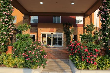 фото отеля BEST WESTERN PLUS Blanco Luxury Inn & Suites