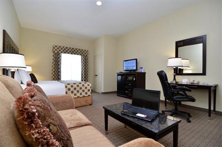фото отеля BEST WESTERN PLUS Blanco Luxury Inn & Suites