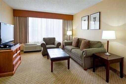 фото отеля Crowne Plaza Hotel Englewood