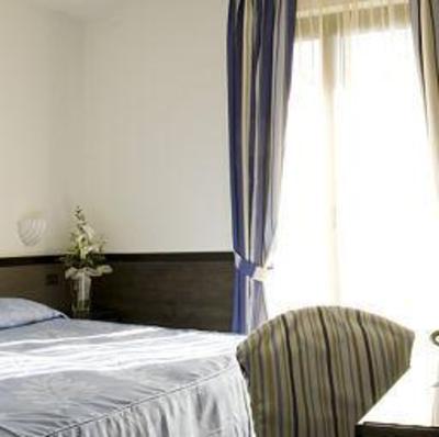фото отеля Arena Hotel Sirmione