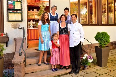 фото отеля Gasthof Adler Tennenbronn